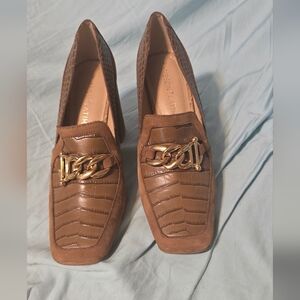 Brown Croc-Embossed Leather Loafers with Gold Chain Accent - Women